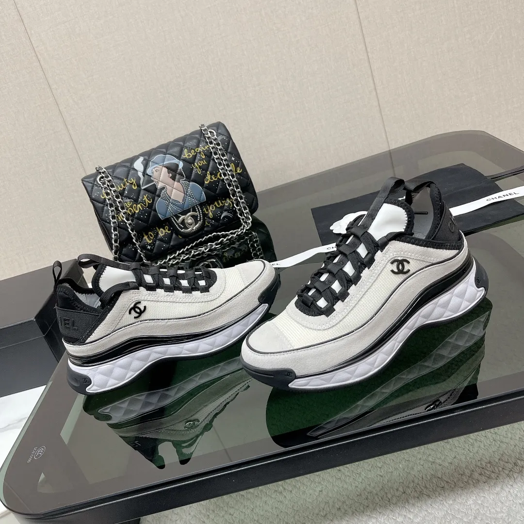 👟👟 Women's shoes, women's clothing 👟👟Ex-factory price 480👟👟 Women's shoes, women's clothing [Higher versions are available for a long time] ⚠️Note: This style has many colors, and the market has complete colors. Welcome to consult~CHANEL Chanel Couple Style Xiaoxiang Casual Sports Shoes Dad Shoe Counter Original 1:1, each color is accurately matched, the internal standard coding fabric is: original imported cow down + imported fabric, the lining is made of: imported breathable velvet, outsole material: original 1:1 mold 3 layers T👟👟 Women's Shoes Women's Clothing 👟👟Ex-factory price U size: Women's 35-41